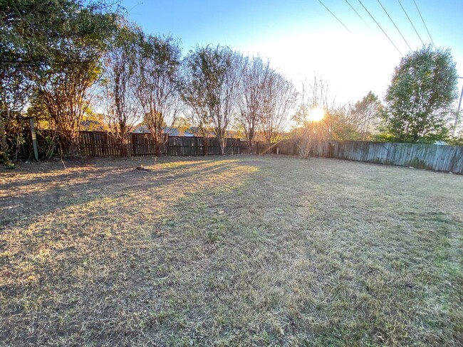 Building Photo - 3 bedroom 2 bath house in Southaven