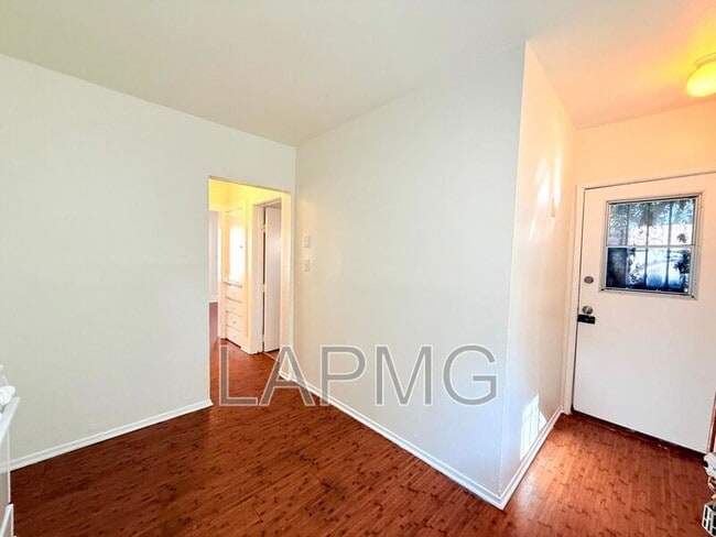 Building Photo - 2316 1/2 E. 3rd Street