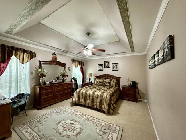 Building Photo - 1913 Thorn Crest Dr