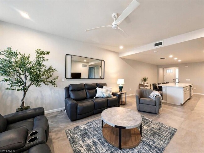 Building Photo - 4660 Arboretum Cir