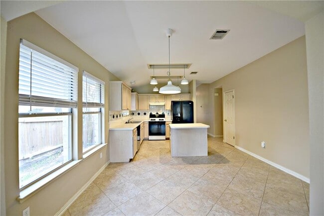 Building Photo - 3500 Kissman Dr