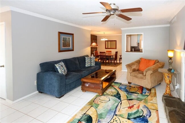 Building Photo - 402 Olde Mill Ln