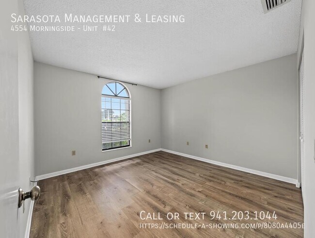 Building Photo - 4554 Morningside-Unit  #42