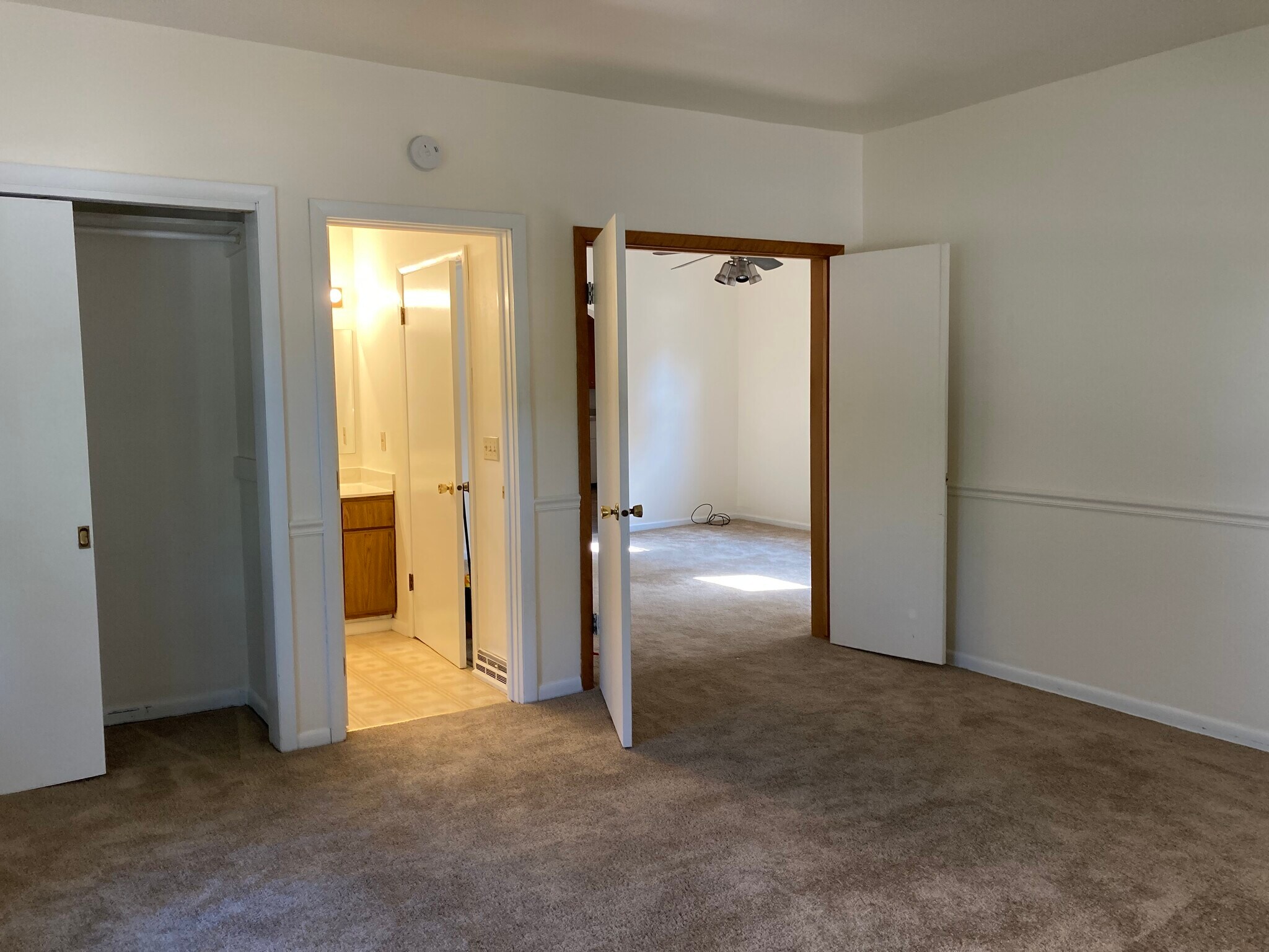 Building Photo - 1213 Gilson St