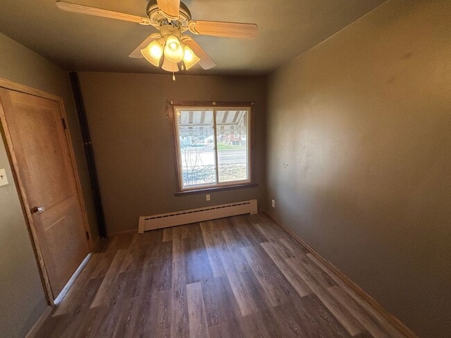 Building Photo - 2 Bed 1 Bath Single Family Home in Rhinelander