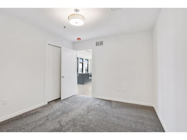 Building Photo - 1240 S 2nd St