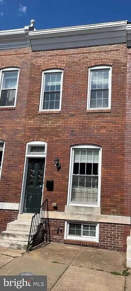 Building Photo - 520 S Curley St