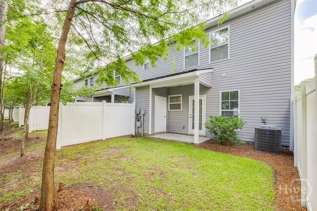 Building Photo - 345 Sonoma Dr