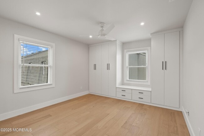 Building Photo - 75 Grand Central Ave