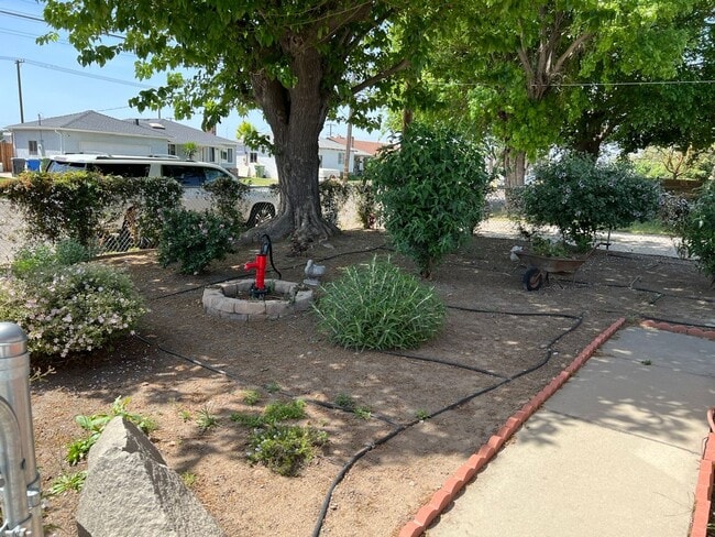 Building Photo - 3-bedroom single story in Turlock!