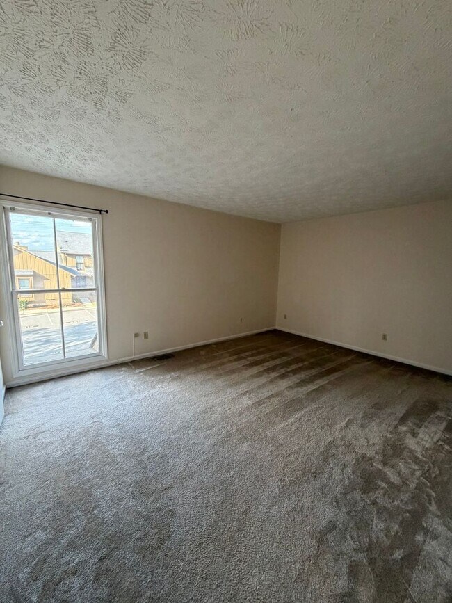 Building Photo - 4615 Dow Ct