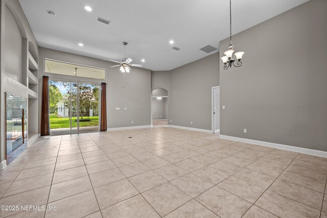 Building Photo - 932 Gallier Pl