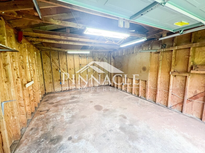 Building Photo - 117 Richeson Dr