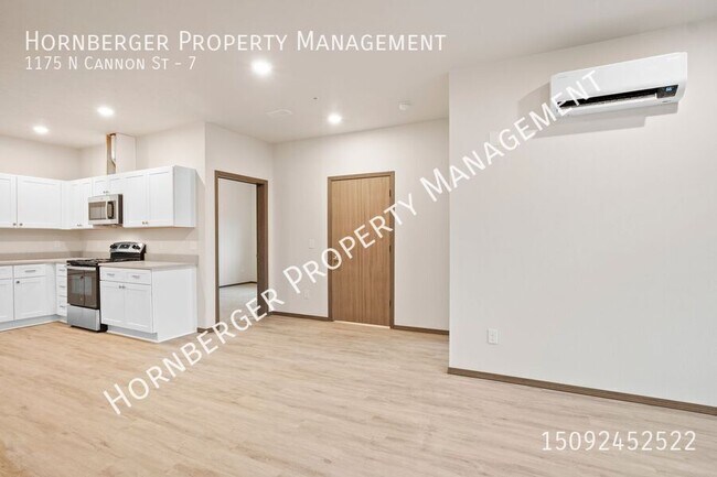 Primary Photo - 1175 N Cannon St