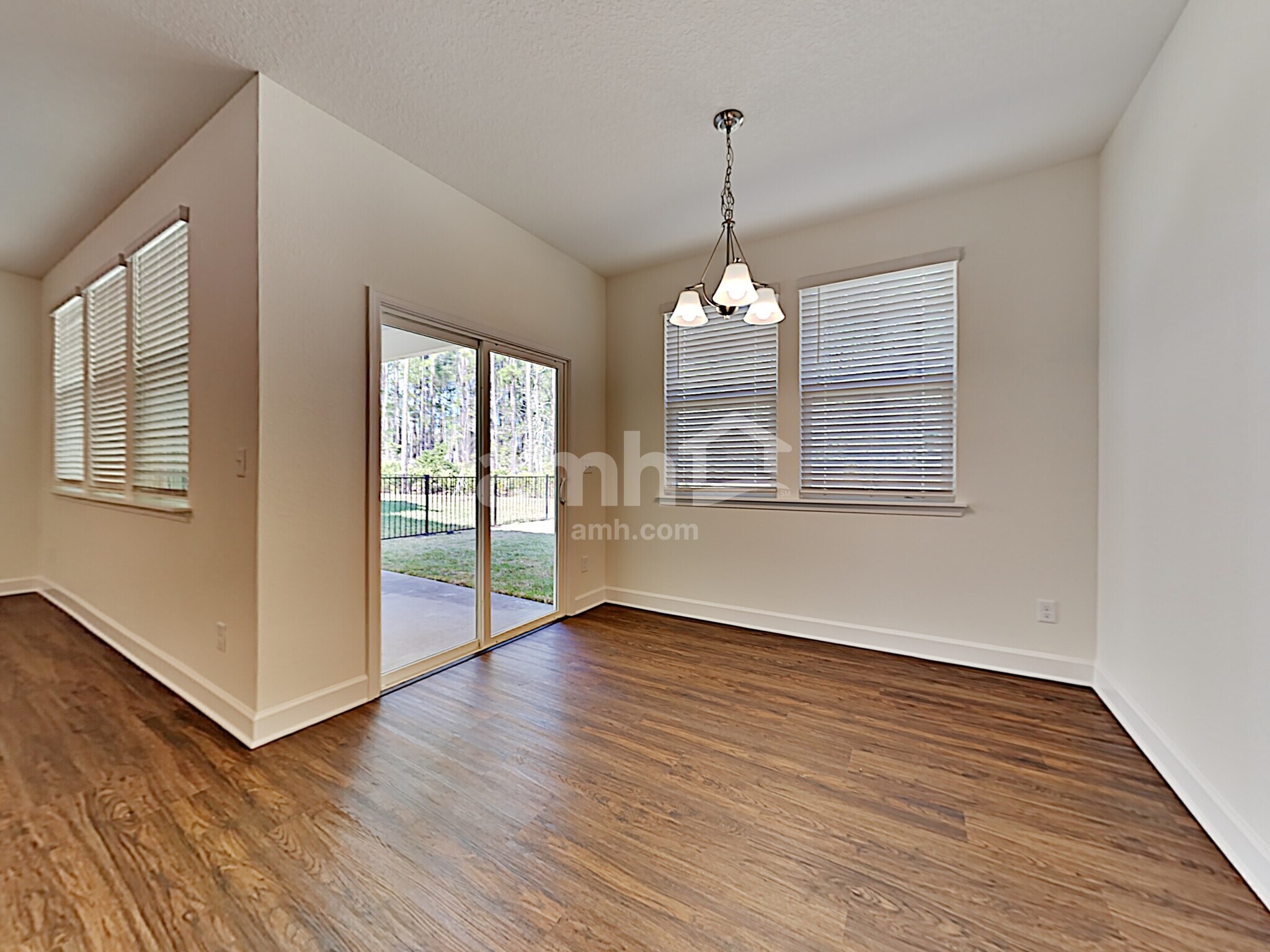 Building Photo - 417 Sandstone Dr