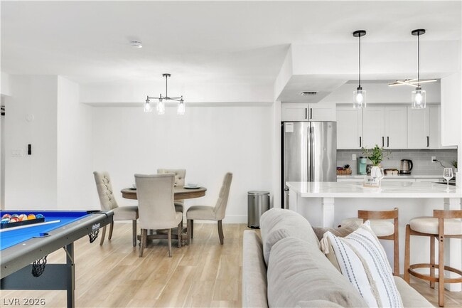 Building Photo - 3930 University Center Dr