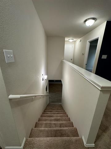 Building Photo - 2038 Stagecoach Trail