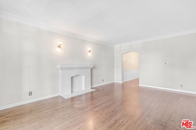 Building Photo - 6053 Scenic Ave