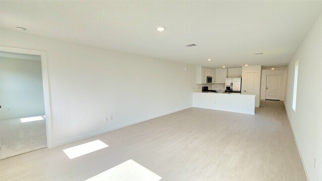 Building Photo - 26819 Feather Reed Dr