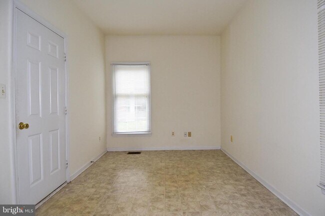 Building Photo - Elegant Brick Colonial on Quiet Cul-de-Sac...