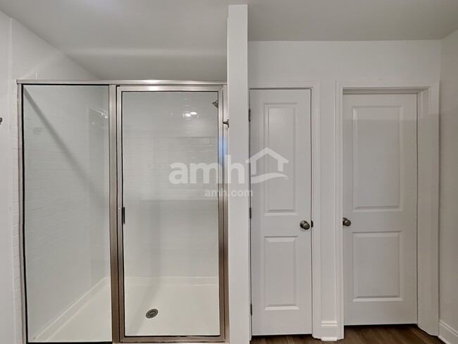 Building Photo - 213 Argea Dr