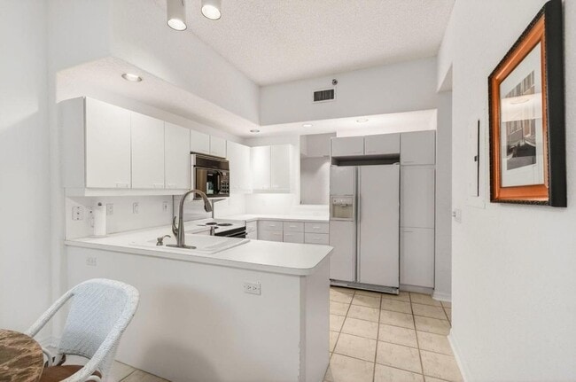 Building Photo - 2512 Coco Plum Blvd