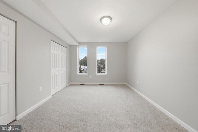 Building Photo - 3248 Jones Ct NW