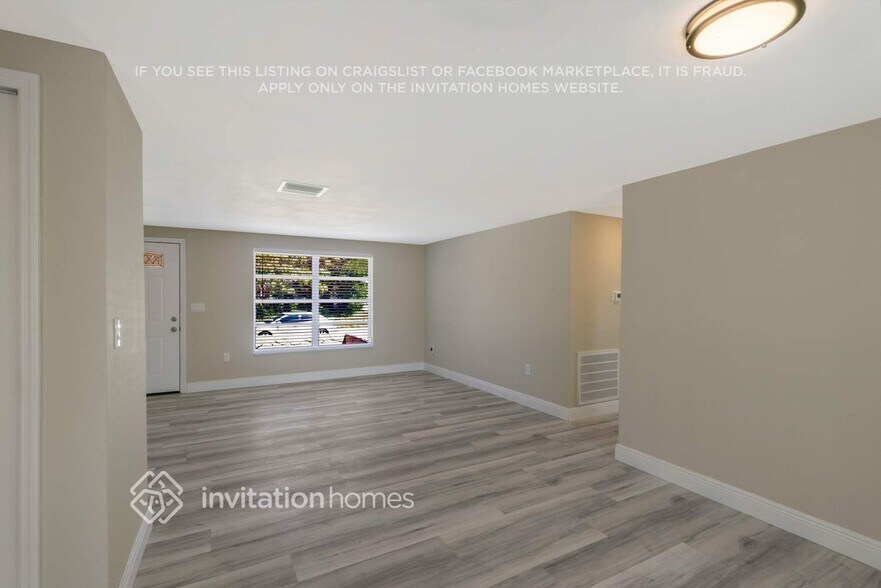 Building Photo - 6254 Bonaire Ave