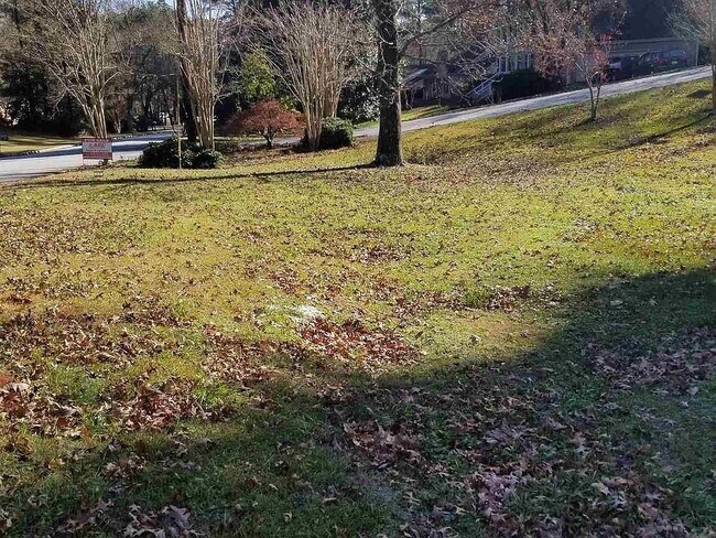 Building Photo - 4077 Linda Ln SW