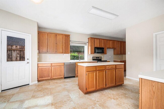 Building Photo - 124 Harwood Dr