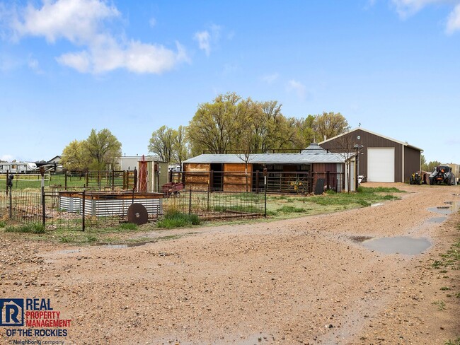 Building Photo - Charming 3-Bedroom Home on 2 Acres with Fr...