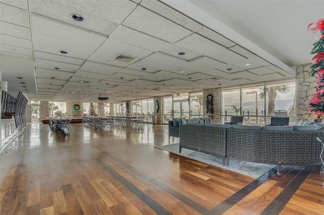 Building Photo - 17920 Gulf Blvd