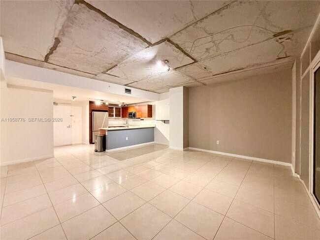 Building Photo - 3250 NE 1st Ave