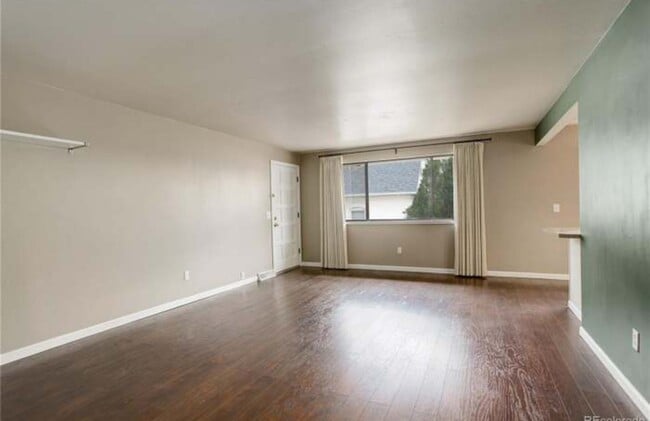 Building Photo - 3125 N Raleigh St