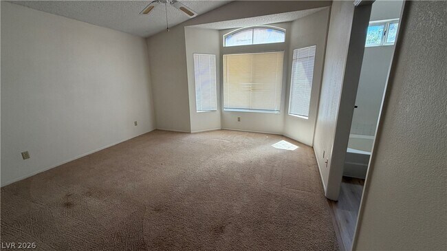 Building Photo - 1328 Maplegrove Cir