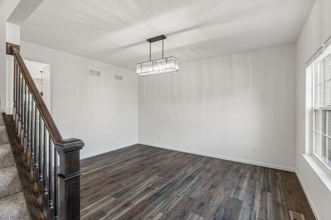 Building Photo - Charming 4-Bedroom Home in Prime St. Charl...