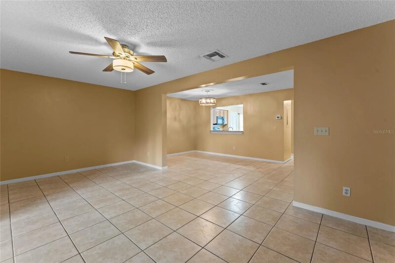 Building Photo - 505 Shadow Glen Pl