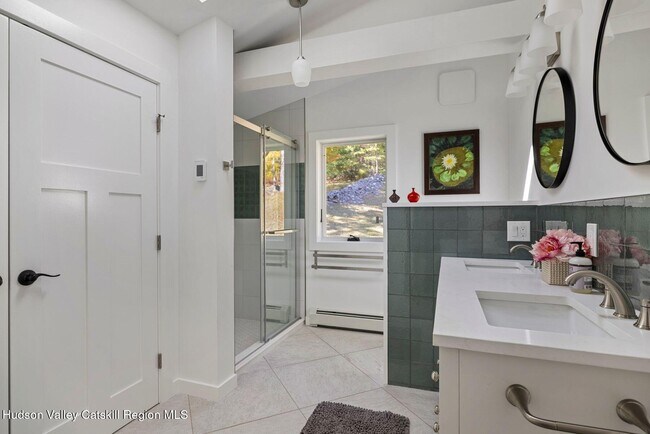 Building Photo - 114 Chase Rd