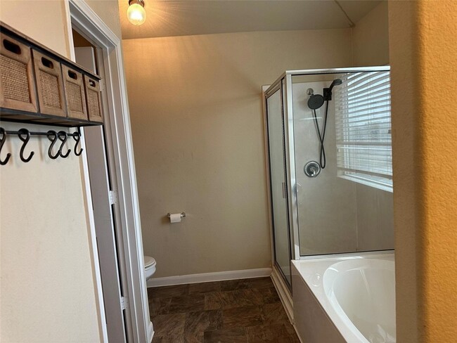 Building Photo - 307 Wildcat Dr