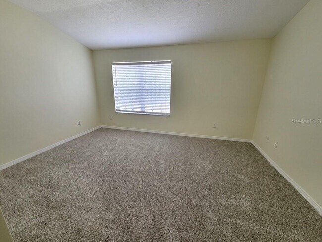 Building Photo - 16414 Swan View Cir