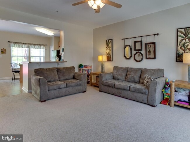 Building Photo - 8022 Forest Ridge Dr