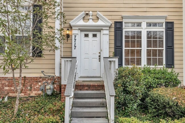 Building Photo - 7717 Porter House Dr