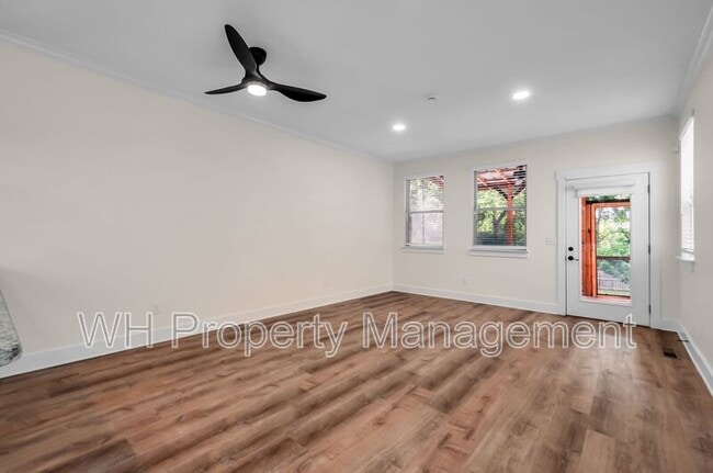 Building Photo - 541 Eastboro Dr