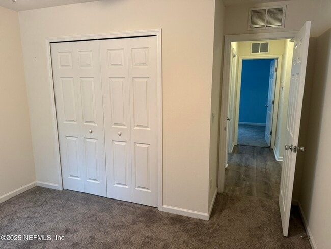 Building Photo - 348 Auburn Oaks Rd E