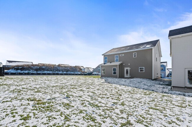 Building Photo - 100 Lambert Fld