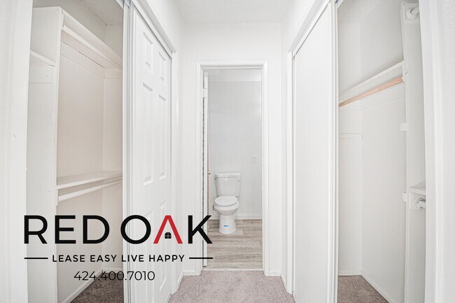 Building Photo - 9260 Palm St