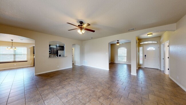 Building Photo - 2 WEEKS FREE RENT + $1,895 ONE STORY 4 BEDROOM WITH 3 FULL BATHS