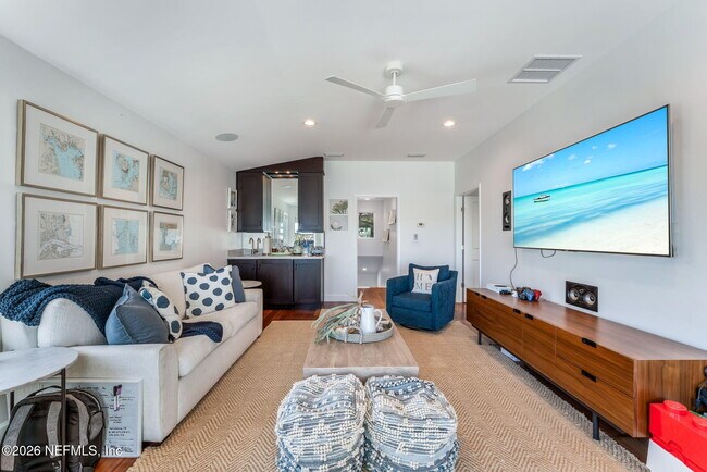 Building Photo - 177 San Juan Dr