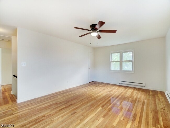 Building Photo - 138 Lincoln St