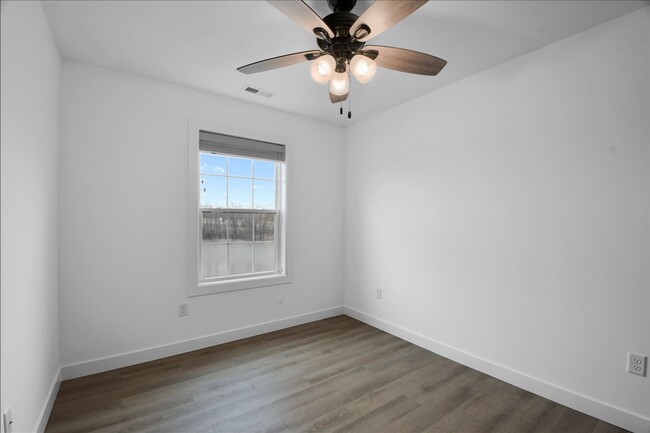 Building Photo - 3315 Stoneway Ct